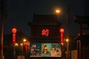 横版海报：《折翼信使》断翅的信鸽落在雪地信封上